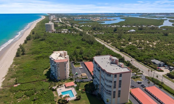 Fort Pierce Shores Condominio | Fifth-Floor Oceanfront Condo with Stunning Views