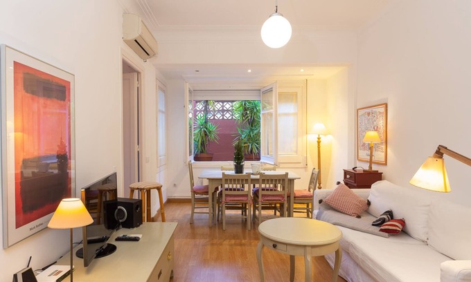 La Nova Esquerra de l'Eixample Apartamento | Filmoteca Sarria 1- wifi, quiet, bright & comfi