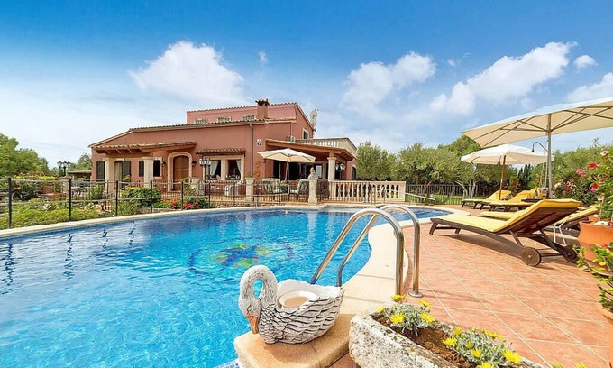 Muro Villa | Finca Diver for 8 persons near Can Picafort Mallorca