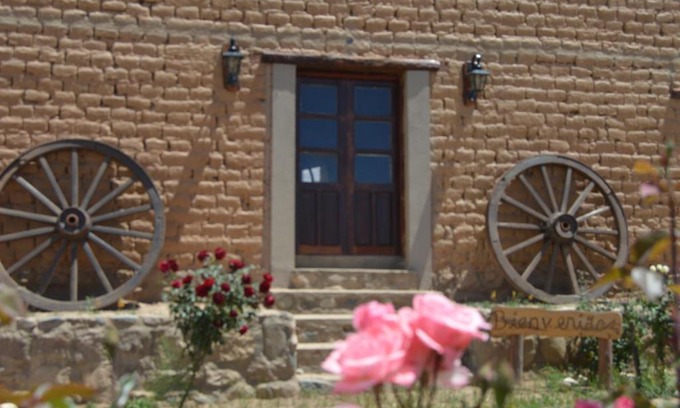 Famatina Casa | Finca Las Pircas Casa de Adobe