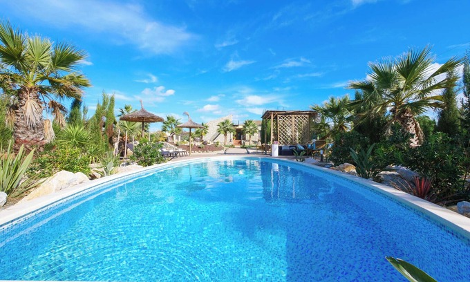 Inca Villa | Finca "Melongos" con vistas a la montaña, piscina, Wi-Fi, terrazas y jardín