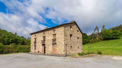 Trabada Casa | Finca O Bizarro