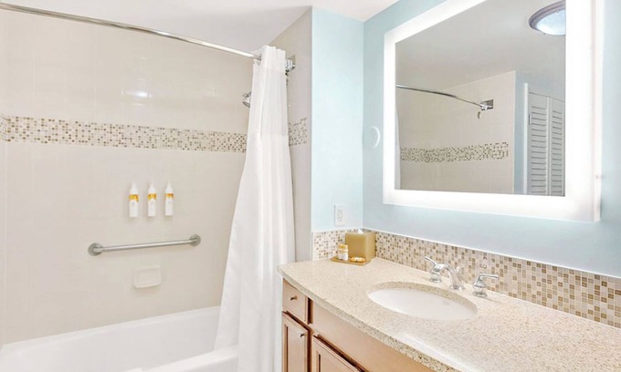 Poipu Complejo | 𝐅𝐢𝐧𝐝𝐢𝐧𝐠 𝐌𝐞𝐢𝐥𝐢 Beach Fun at Waiohai Club +Resort Amenities. 2-Bedroom