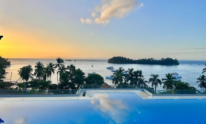 Samana Apartamento | Finely Decorated Apt, Spectacular Bay View, Pool, Jacuzzi, Full AC