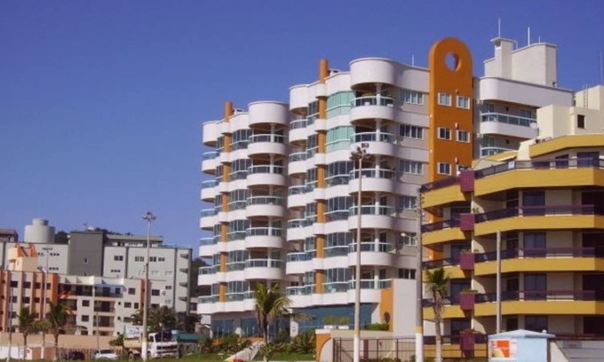 Centro Apartamento | Finely furnished 3 bedroom apartment with air - Beachfront building