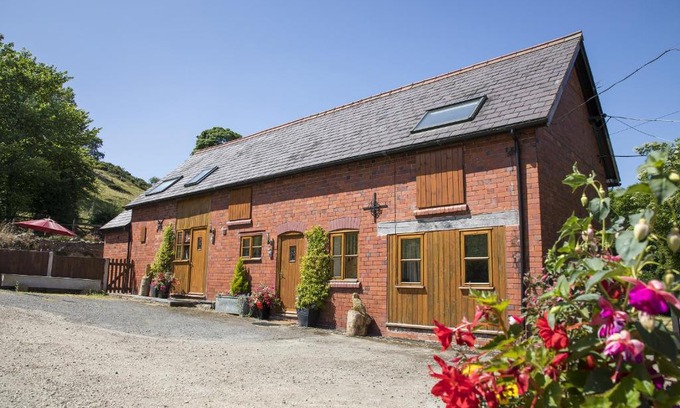Llangollen Casa | Finest Retreats - 2 Bed Llangollen Cottage - Sleeps 4