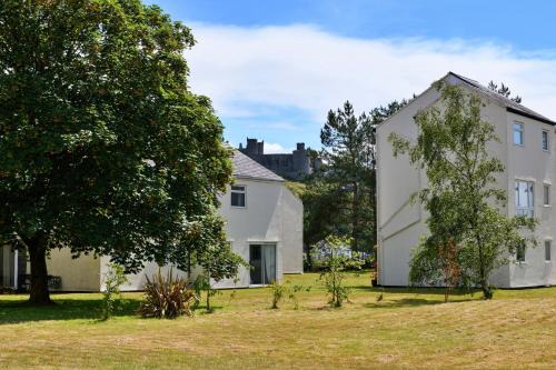Harlech Apartamento | Finest Retreats - Golygfa o'r Castell - Castle Views