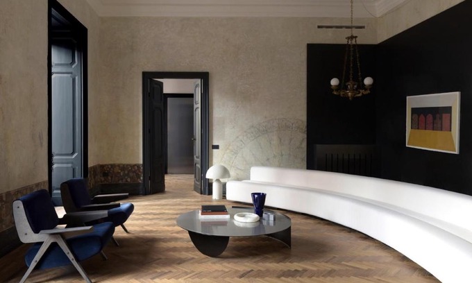 Chiaia Casa | Finestra Filangieri