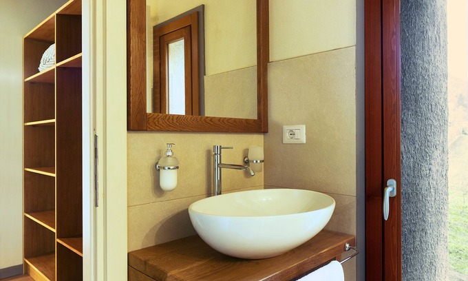 Barge Otro | Finestrella room