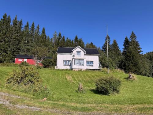 Naeroy Casa | Fint feriehus ved sjøen på Geisnes