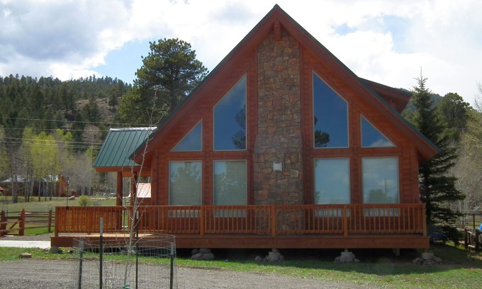 Ponderosa Pines Cabina | Fir Oasis casa más nueva con doble maestro