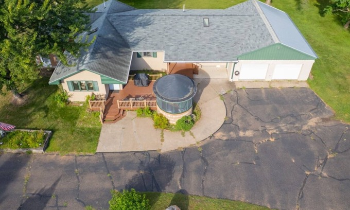 Webster Apartamento | Fir Street Retreat - Webster