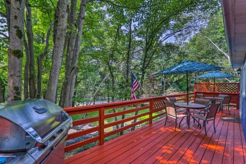 Briar Crest Woods Casa | Fire Pit and Community Perks Blakeslee Cottage!