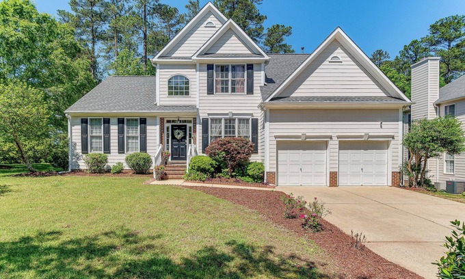 Holly Glen Casa | Fire Pit + Pool Access: Quiet Holly Springs Home