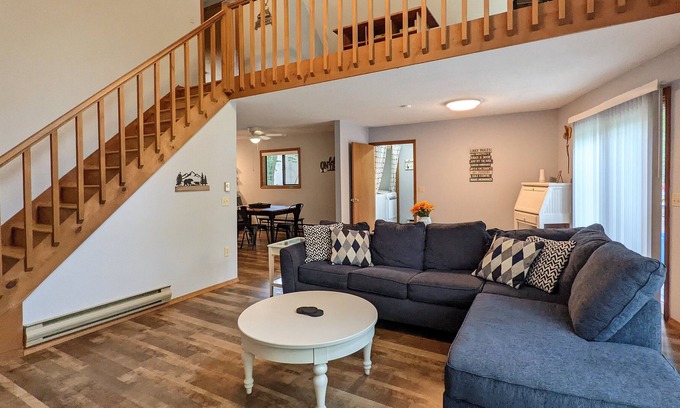 Tobyhanna Chalet De Esquí | Fireside Chalet by *Hiking * Casino * Water Park * Wineries & Breweries*!