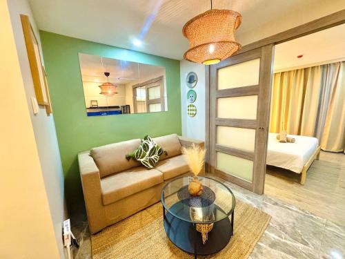 Baguio Apartamento | First Class Modern Suite in City Hub Baguio City