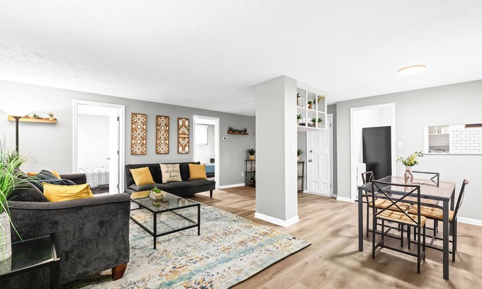 Hazel Park Apartamento | First floor apartment conveniently located near Ferndale and Expressways