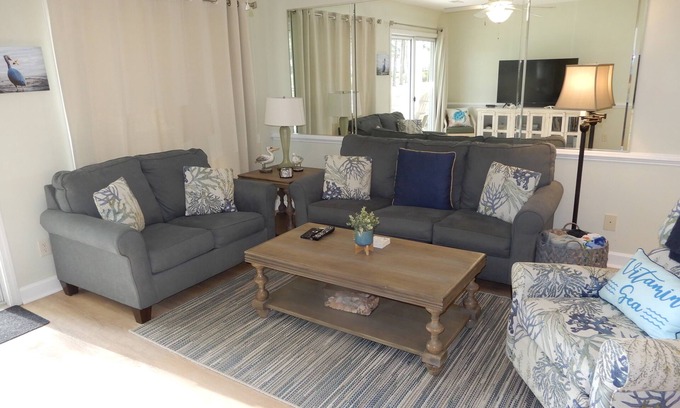 Calabash Condominio | First Floor, Golf Course side, 1250 sq ft