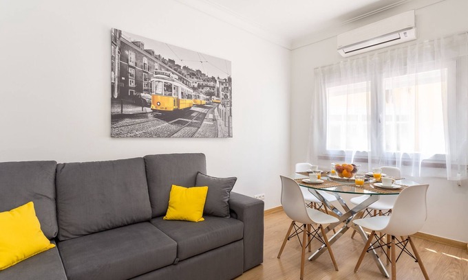 Penha de Franca Apartamento | First House Lisbon (Bus en la puerta)