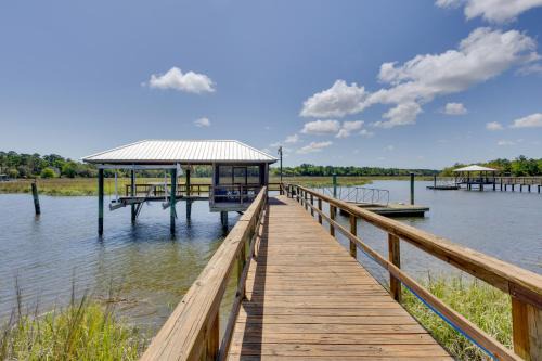 Meridian Casa | Fish, Boat and Unwind Creekside Oasis in Darien!