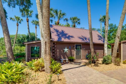 Okeechobee Casa | Fish On-Site Okeechobee Cabin with Pool Access