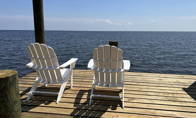 Carrabelle Casa | Fisherman Paradise Waterfront fishing w/dock and golf access