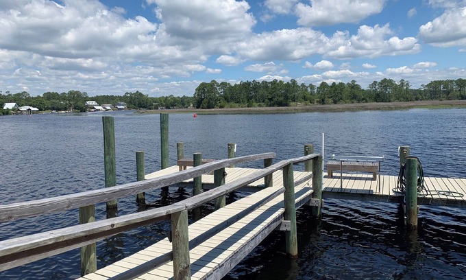 Carrabelle Casa | Fisherman's access and relaxation in a 2BR 2BA on River with Dock, Pet friendly!