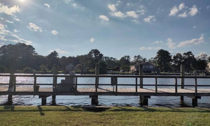 Coinjock Casa | Fisherman's Bend - Patio on ICW - Dog Friendly!