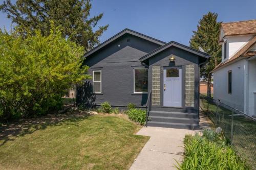 Livingston Casa | Fisherman's Bungalow