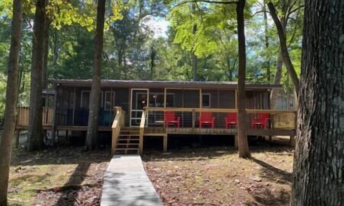 Athens Casa | Fishing Lovers 2-Bedroom/Boat Dock. Get the bait!