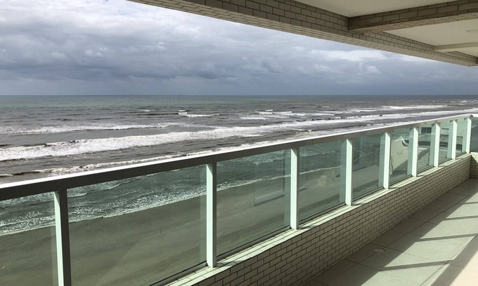 Mongagua Apartamento | FIT Mongaguá 3 SOL. 1 SUITE FRENTE AL MAR CON PISCINA.