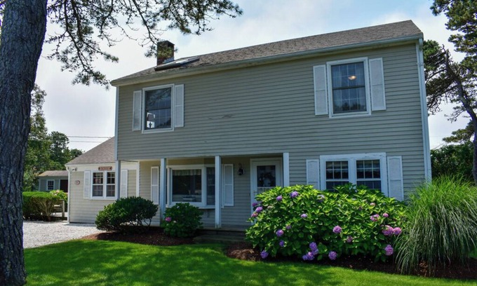 West Dennis Casa | Santucket 77-Casa de cinco habitaciones a solo .3 millas de West Dennis Beach