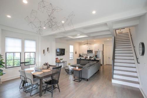 Historic Downtown Franklin Casa | Five Block Walk From Historical Downtown Franklin