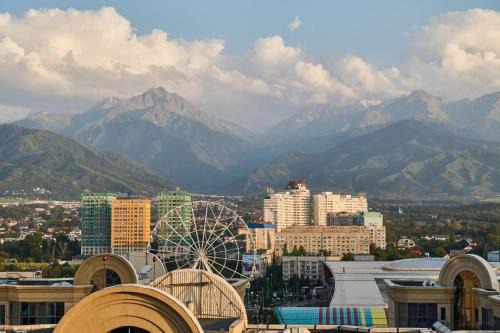 Almaty Apartamento | Five Business-class rooms in R-house near Mega Center Almaty