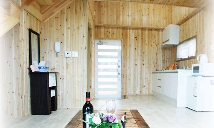 Aewol Condominio | Five Finger Pension