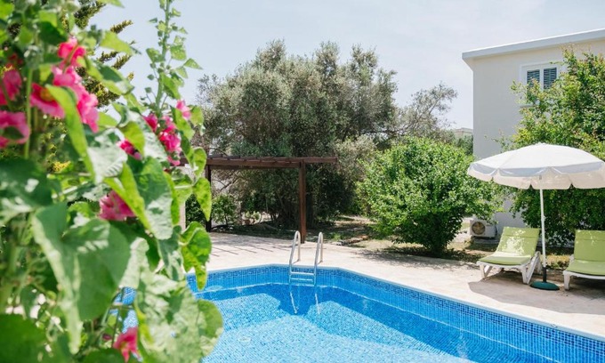 Pano Akourdalia Casa | Five Greeks 4 Bedroom Villa in Paphos