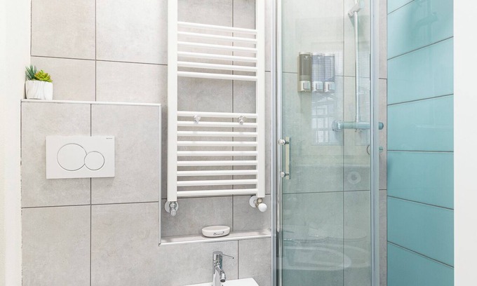 Colazza Apartamento | Five minutes from Lake Maggiore elegant apartment WATER, pets allowed