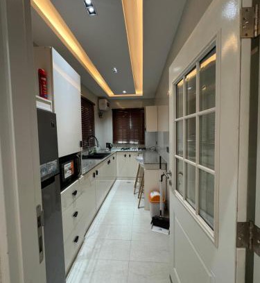Lagos Apartamento | Five Palms One Bedroom Pent House Apartment