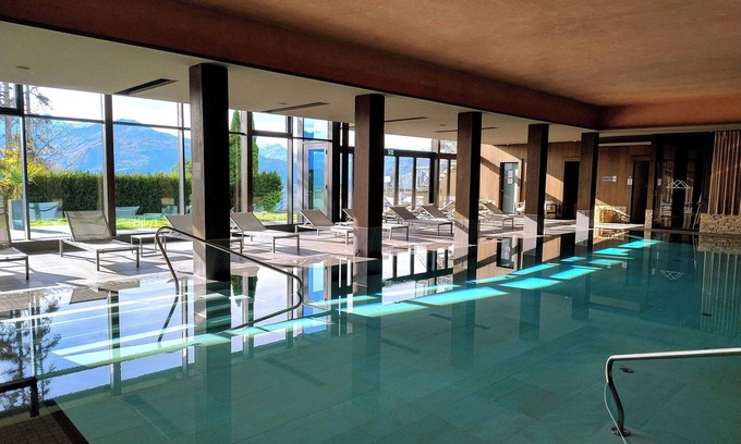 Montana Apartamento | "Five stars apt and pool" at Crans Ambassador
