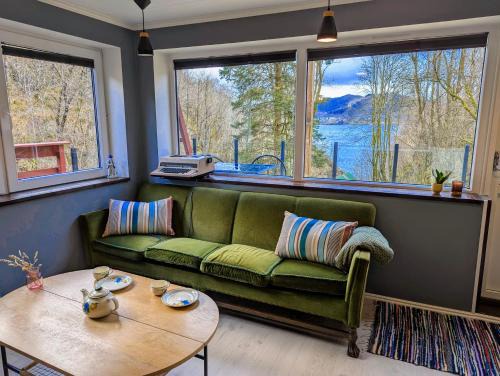 Lindas Casa | Fjord View Cabin Near Bergen & Nature