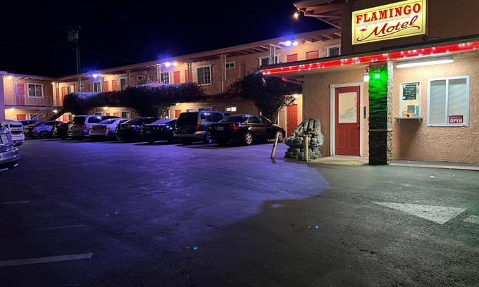 Oxnard Hotel | Flamingo Motel Oxnard
