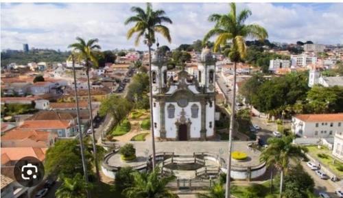 Bonfim Apartamento | Flat ao lado UFSJ e Igreja São Francisco