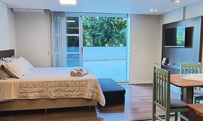 Centro Apartamento | Flat 108- river view