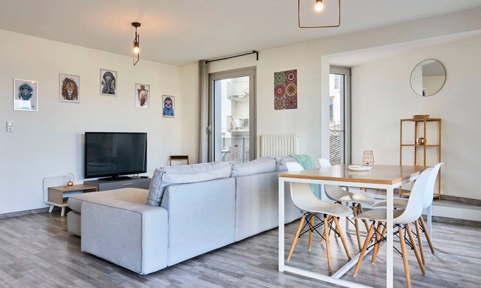 Lille Centre Ville Apartamento | Flat close to the metro & 2 balconies