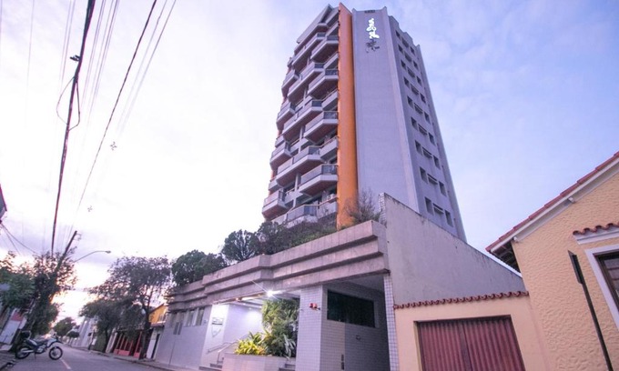 Centro Apartamento | Flat completo no centro de Araxá - 901