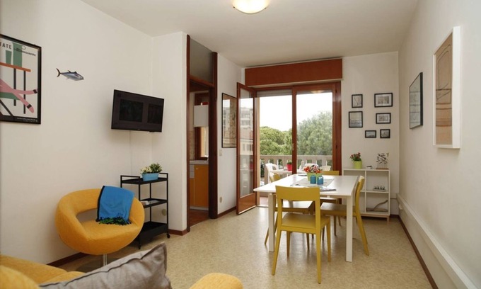 Lignano Sabbiadoro Apartamento | Piso cerca de la playa y Faro Rosso en Lignano