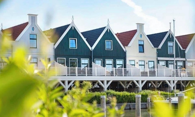 Uitdam Casa | Flat with 2 bedrooms, sauna and garden/balcony
