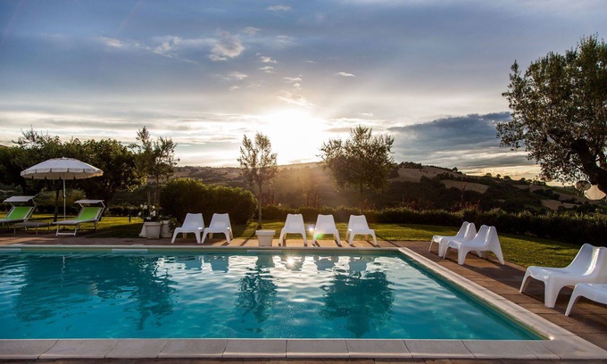 Fossombrone Otro | Country Resort en Isola Di Fano con 1 habitaciones, capacidad 4