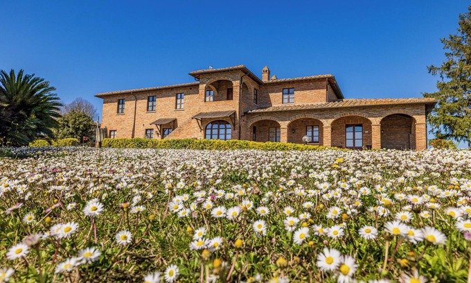 Montepulciano Casa | Flat with private terrace,A/C, Wi-Fi,wine estate with pool,Spa,children friendly