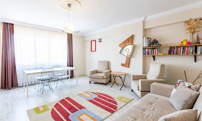 Pendik Apartamento | Flat with Shared Pool near Sabiha Gokcen Airport